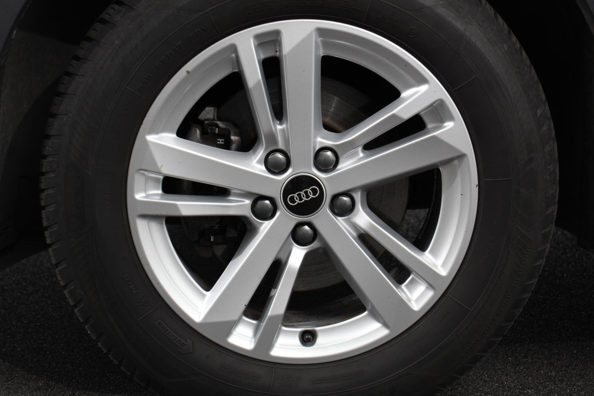 Audi Q3 35 TFSI 162pk MHEV S tronic Prestige Navigatie Apple, Auto's, Audi, Zwart, 4 cilinders, Bedrijf, Automatische klimaatregeling