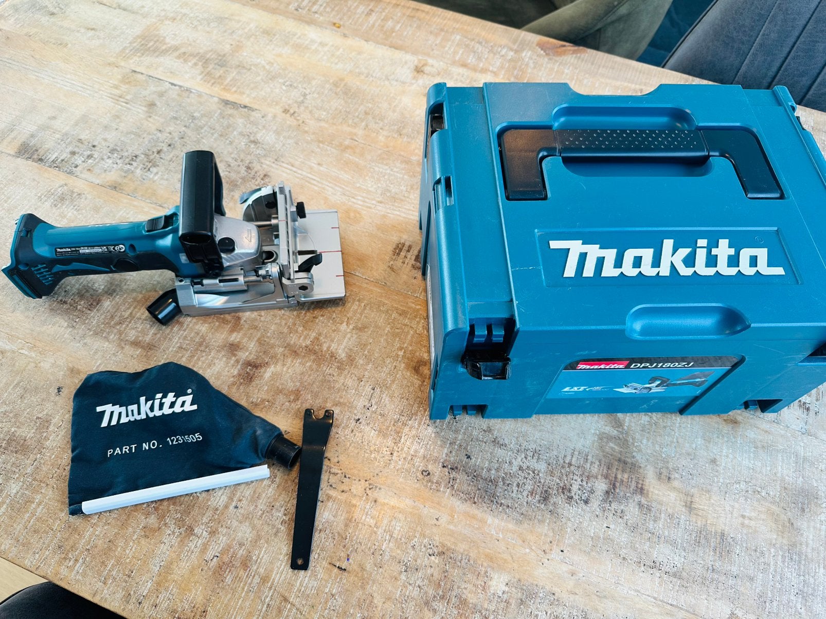 Makita DPJ180ZJ lamellenfrees 18v LXT, Ophalen of Verzenden, Zo goed als nieuw, Elektrisch, Lamellenfrees