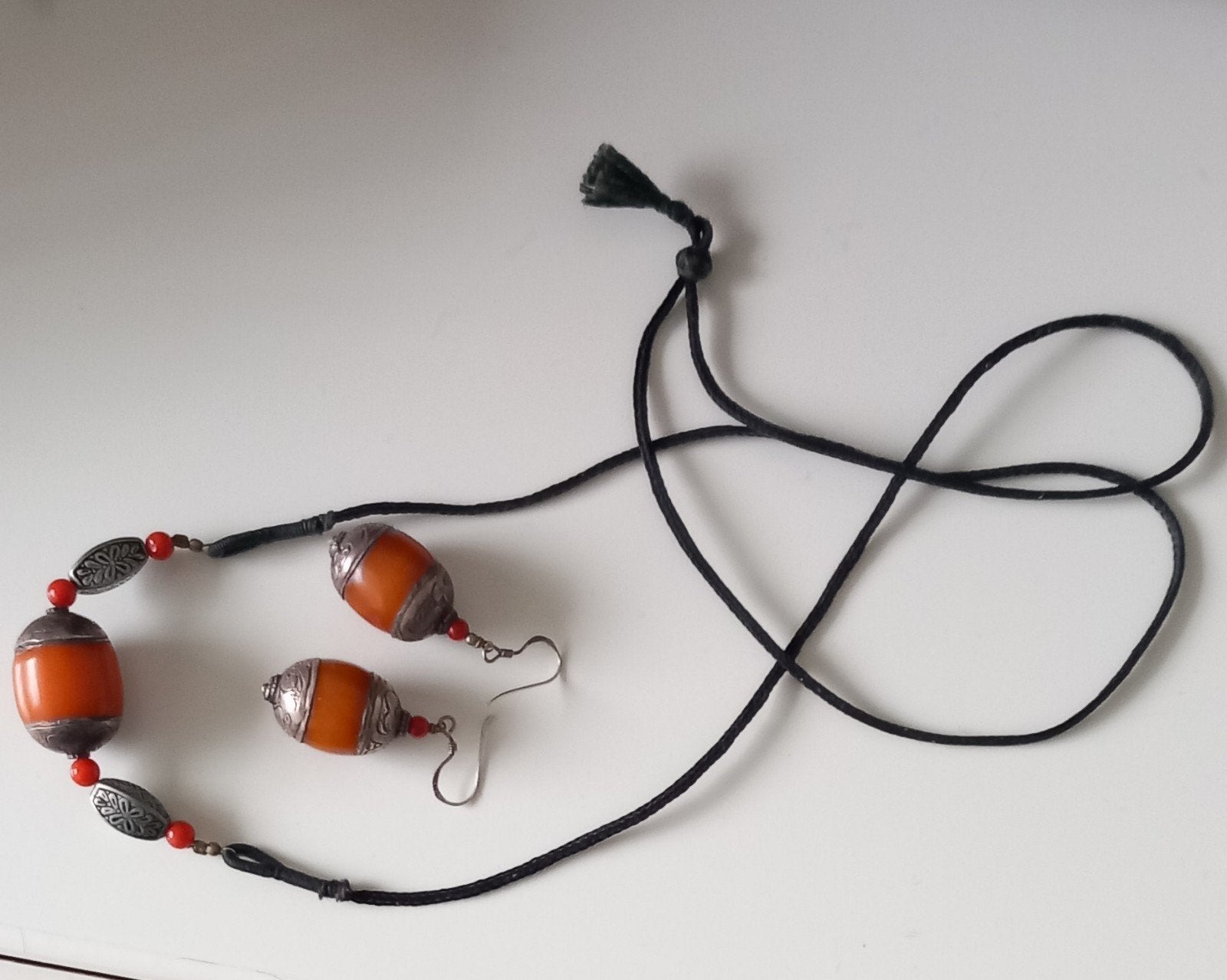 Etnische ketting met oorbellen van copal barnsteen., Ophalen of Verzenden, Zo goed als nieuw, Overige materialen