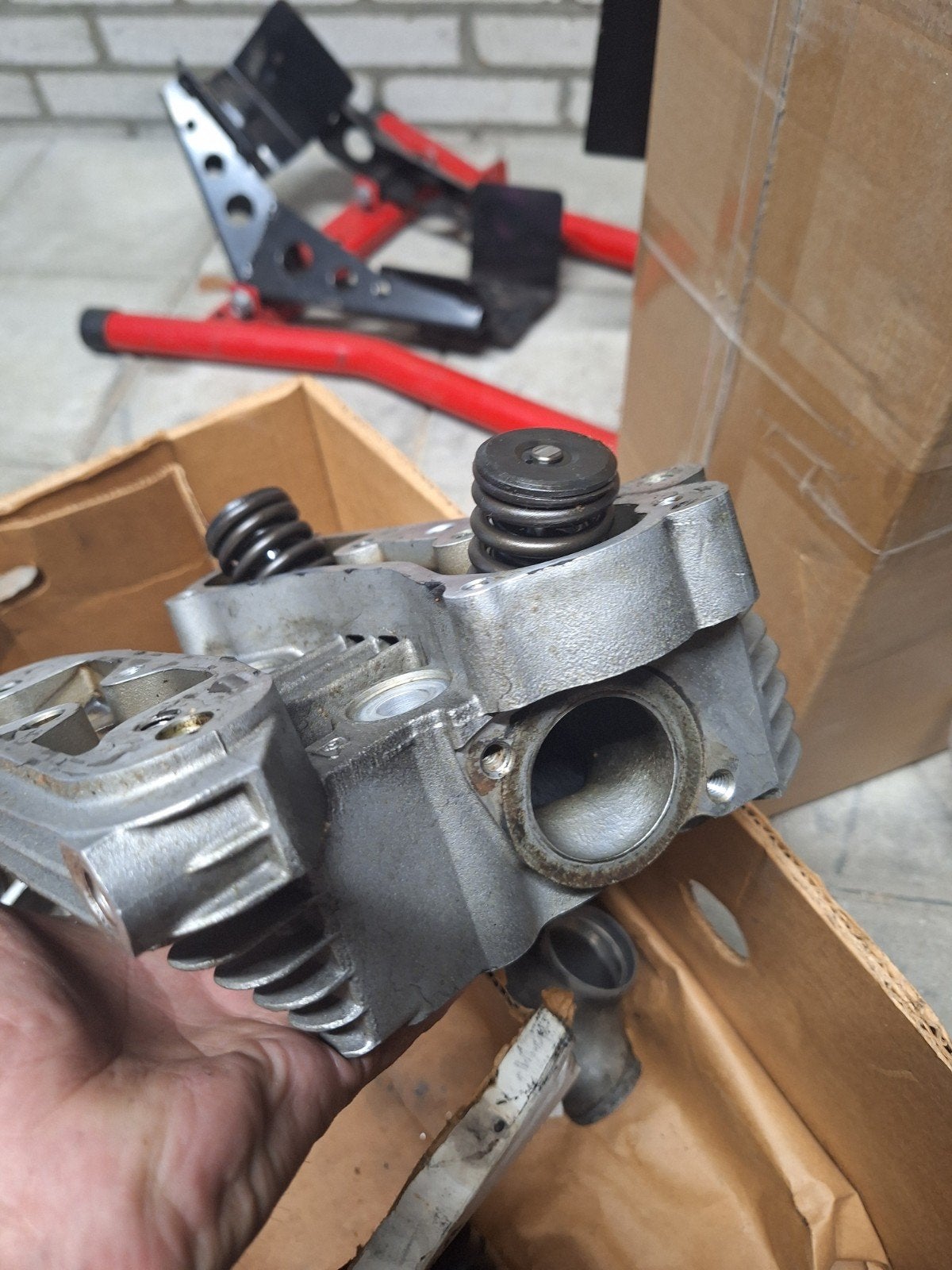 Harley evo cv carburateur cilinderkoppen uitlaat, Motoren, Onderdelen | Harley-Davidson, Ophalen