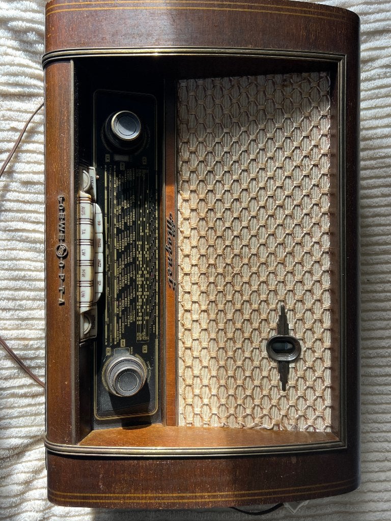 Oude buizen radio, Ophalen