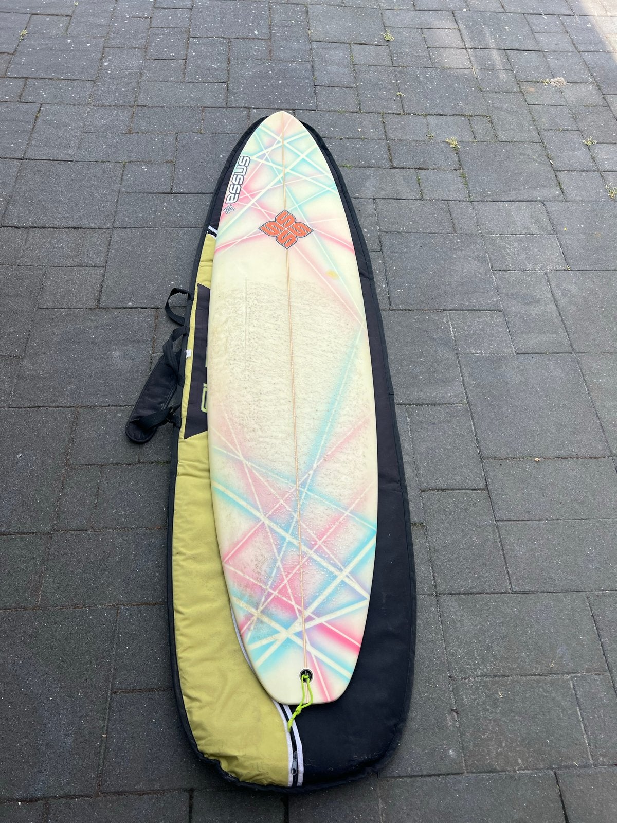 Essus Surfplank 7” 2” Gebruikt - Inclusief vinnen en tas, Ophalen of Verzenden, Gebruikt, Funboard, Met draagtas
