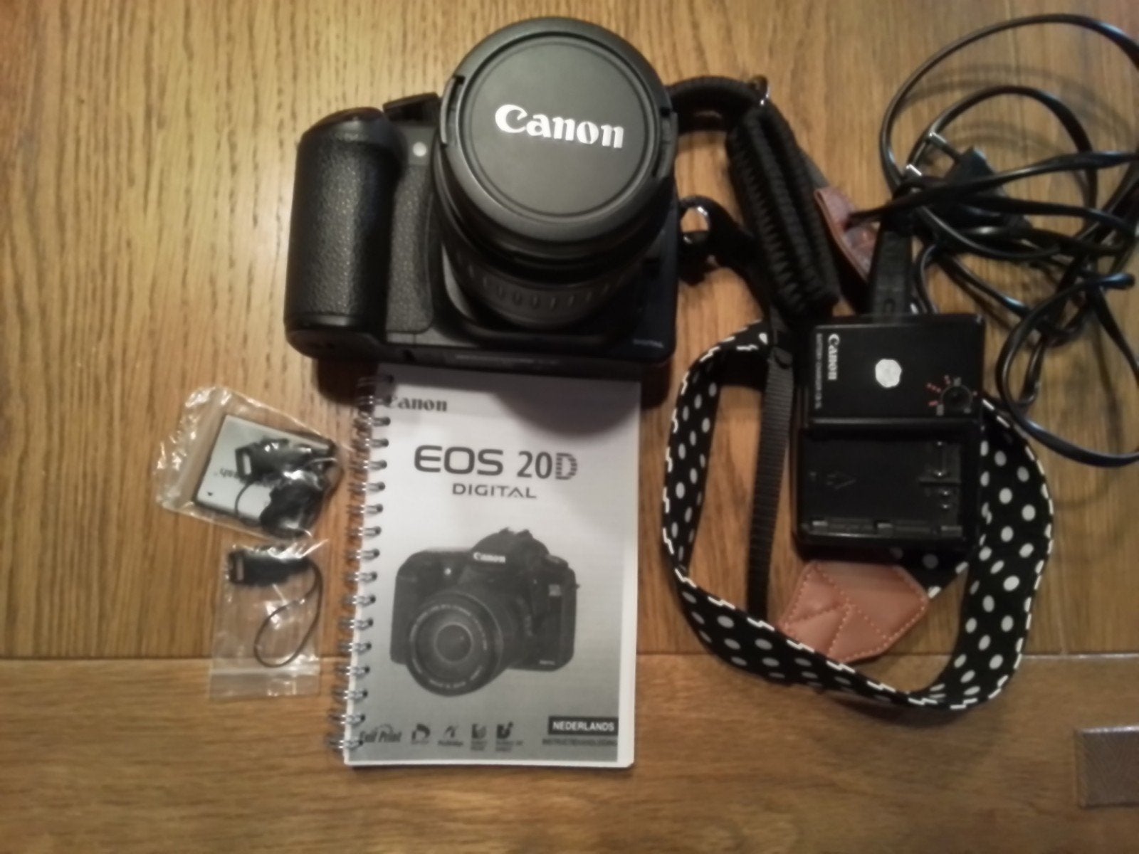 Canon EOS 20D spiegelreflexcamera met accessoires, Spiegelreflex, Canon, 4 t/m 7 keer, Ophalen