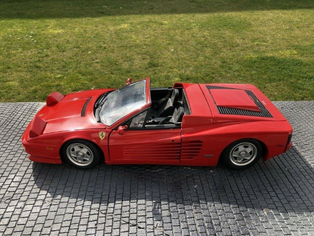Ferrari Testarossa Pocher 1/8 Transkit verbeterd en gedetail, Hobby en Vrije tijd, Modelauto's | 1:5 tot 1:12, Ophalen of Verzenden