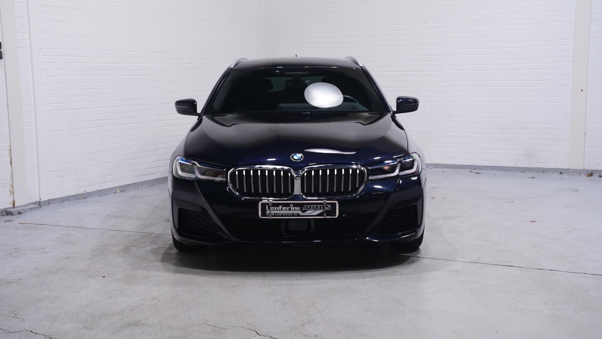 BMW 5-serie 530i M Sport 1e Eig. NAP NL-auto Laser light Nap, Auto's, Achterwielaandrijving, Gebruikt, 4 cilinders, Zwart