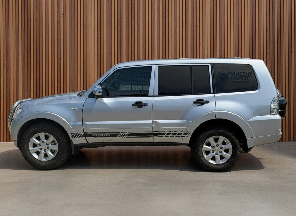 Mitsubishi Pajero (bj 2016), Auto's, Automaat, Euro 5, Stof, Gebruikt