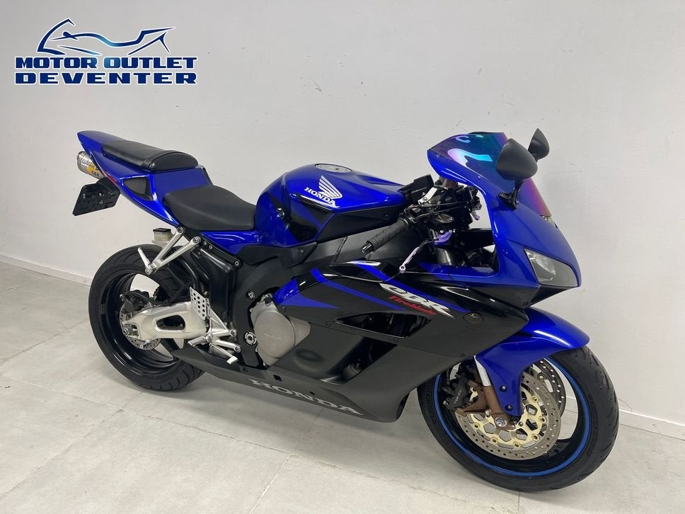 HONDA CBR 1000 RR FIREBLADE (bj 2005), HONDA, 4 cilinders, Motorrijbewijs A, Bedrijf