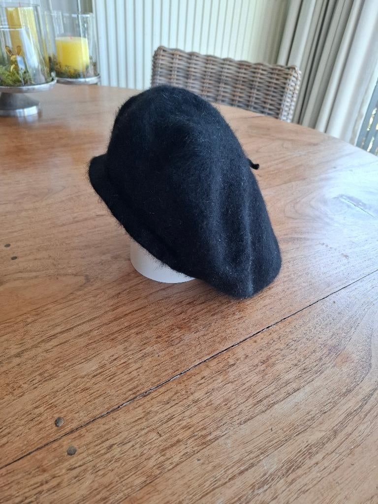 Zwarte klassieke barret, Ophalen of Verzenden, Zo goed als nieuw, One size fits all, Pet