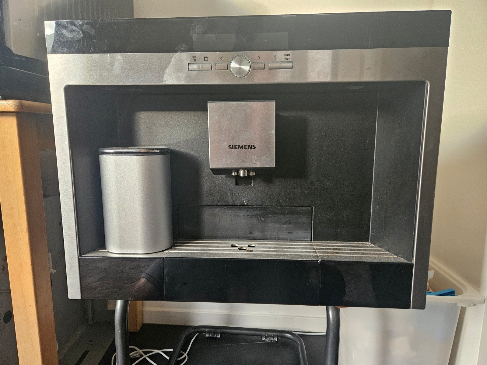 Defecte Siemens koffiemachine - bonen op melding, Ophalen, Niet werkend, Koffiemachine, Koffiebonen