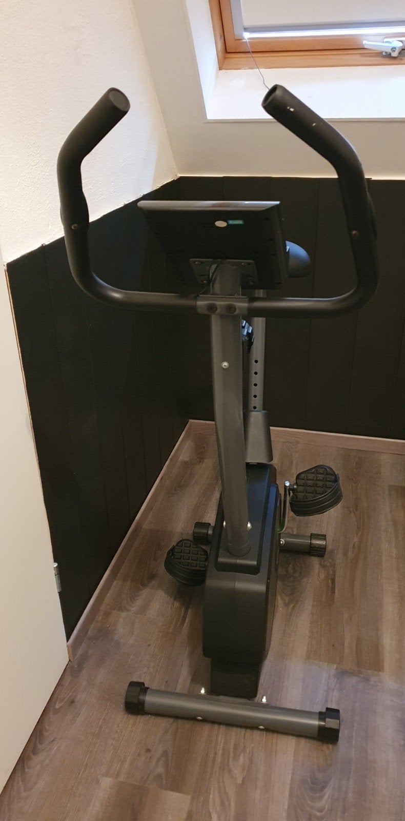 Tunturi Cardio Fit B30 Hometrainer - Zo goed als nieuw, Ophalen, Zo goed als nieuw, Metaal, Benen
