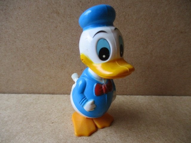 adv9872 donald duck opwind poppetje, Verzamelen, Disney, Ophalen, Donald Duck, Gebruikt, Beeldje of Figuurtje
