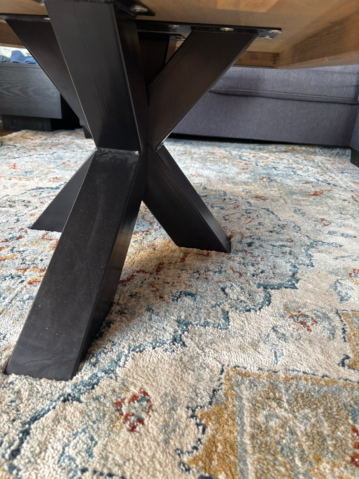 Boomstam salontafel met stalen X-poot, Ophalen, Gebruikt, 100 tot 150 cm, 50 tot 100 cm