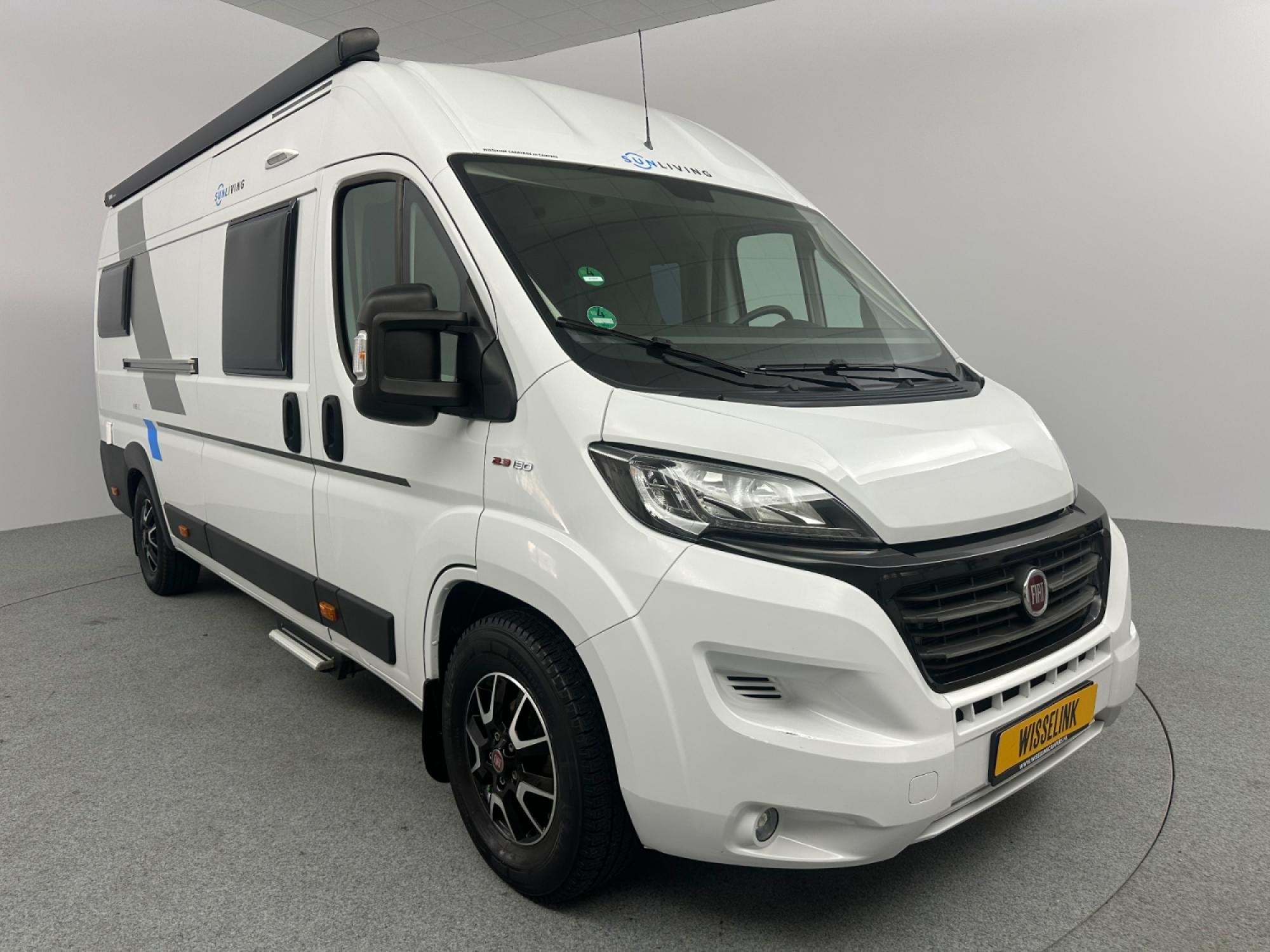 Sun Living 640 V 65 SL Dakairco Cassetteluifel ENKELE BEDDEN, Buscamper of Camperbus, Tot en met 2, 6 tot 7 meter, Bedrijf