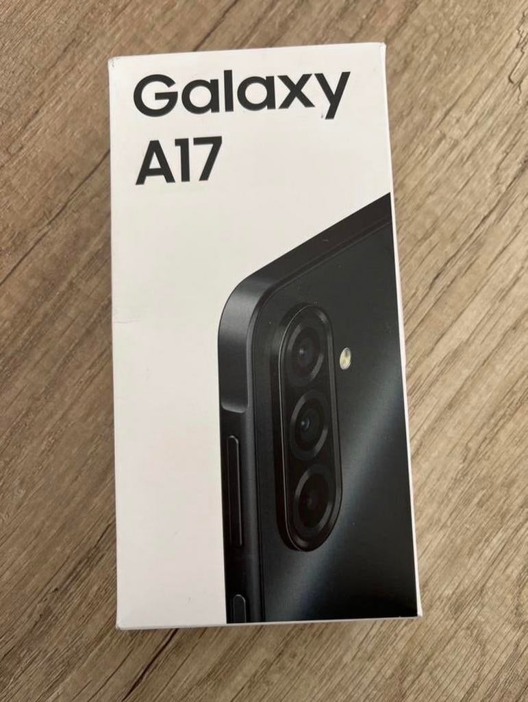 Samsung Galaxy A17 met hoesje, Telecommunicatie, Mobiele telefoons | Samsung, Ophalen, Zwart, Touchscreen, Zo goed als nieuw