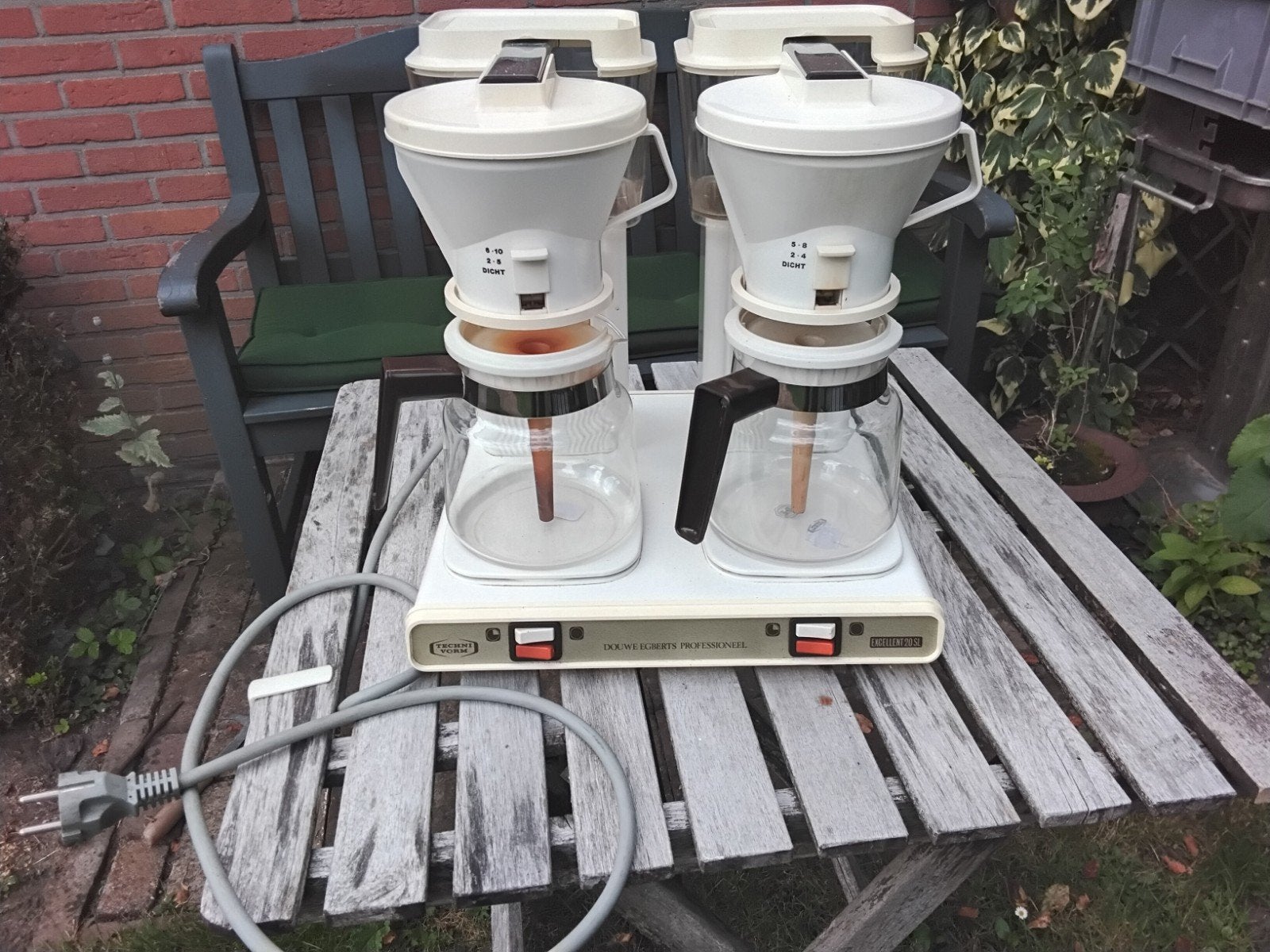 Douwe Egberts Professioneel Excellent 20SI Koffiezetapparaat, Gebruikt, 10 kopjes of meer, Koffiemachine, Gemalen koffie