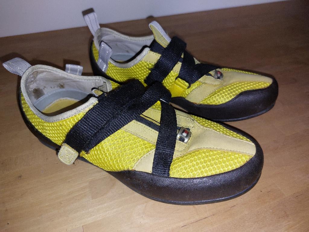Tommy Hilfiger sportschoen 36, Kleding | Dames, Sportkleding, Geel, Overige typen, Ophalen of Verzenden, Zo goed als nieuw