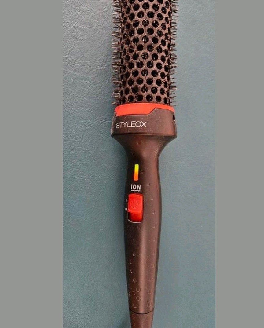 Styleox Hot Brush Stijltang met Borstel.Goede Conditie, Ophalen, Zo goed als nieuw, Krultang of Stijltang