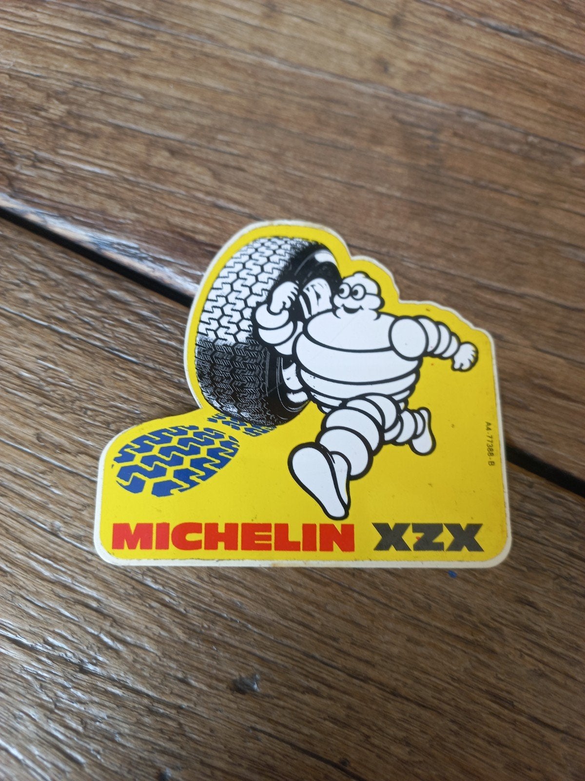 Vintage Michelin XZX sticker - Bibendum met band, Verzamelen, Ophalen of Verzenden, Gebruikt, Overige typen