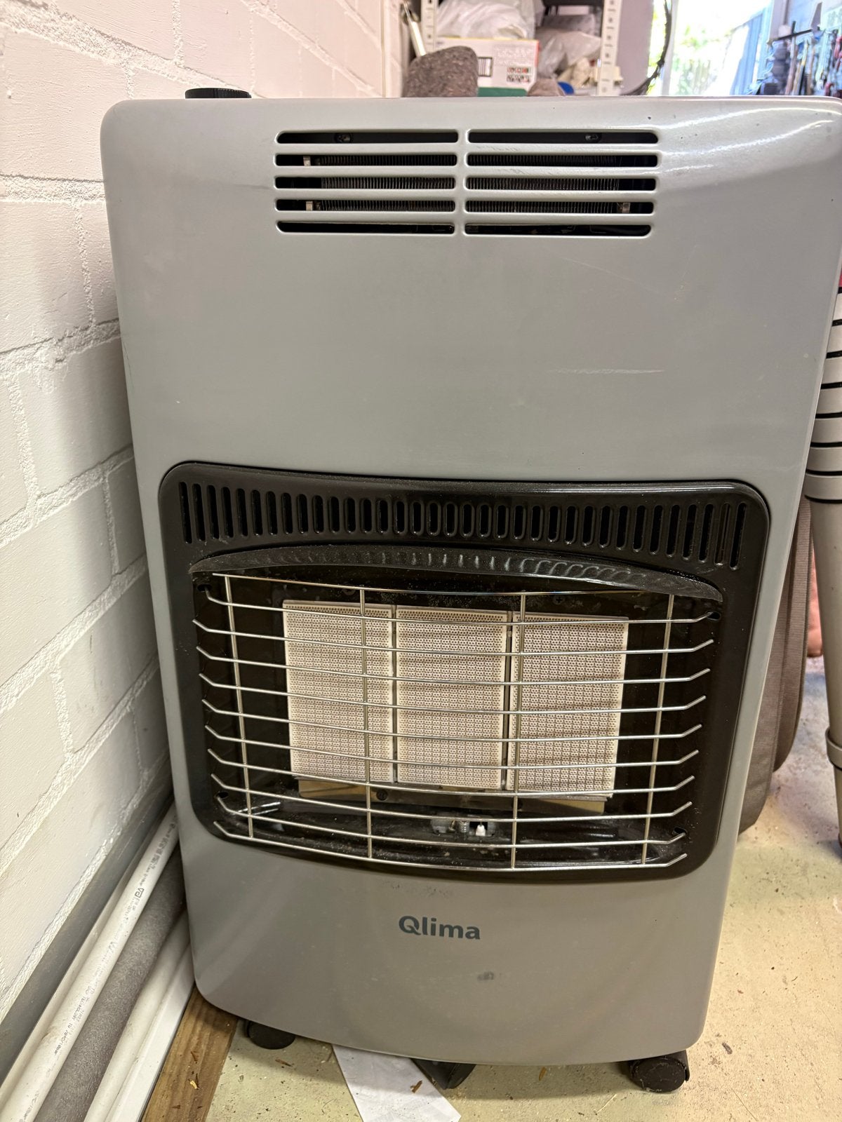 Qlima Gaskachel met elektrische ventilator, Ophalen, Gebruikt, Gas, Vrijstaand