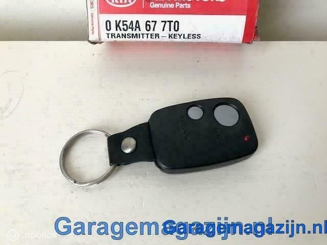 Sleutel Afstandsbediening Kia Carnival 0k54a677t0, Kia, Nieuw, Ophalen of Verzenden, Kia