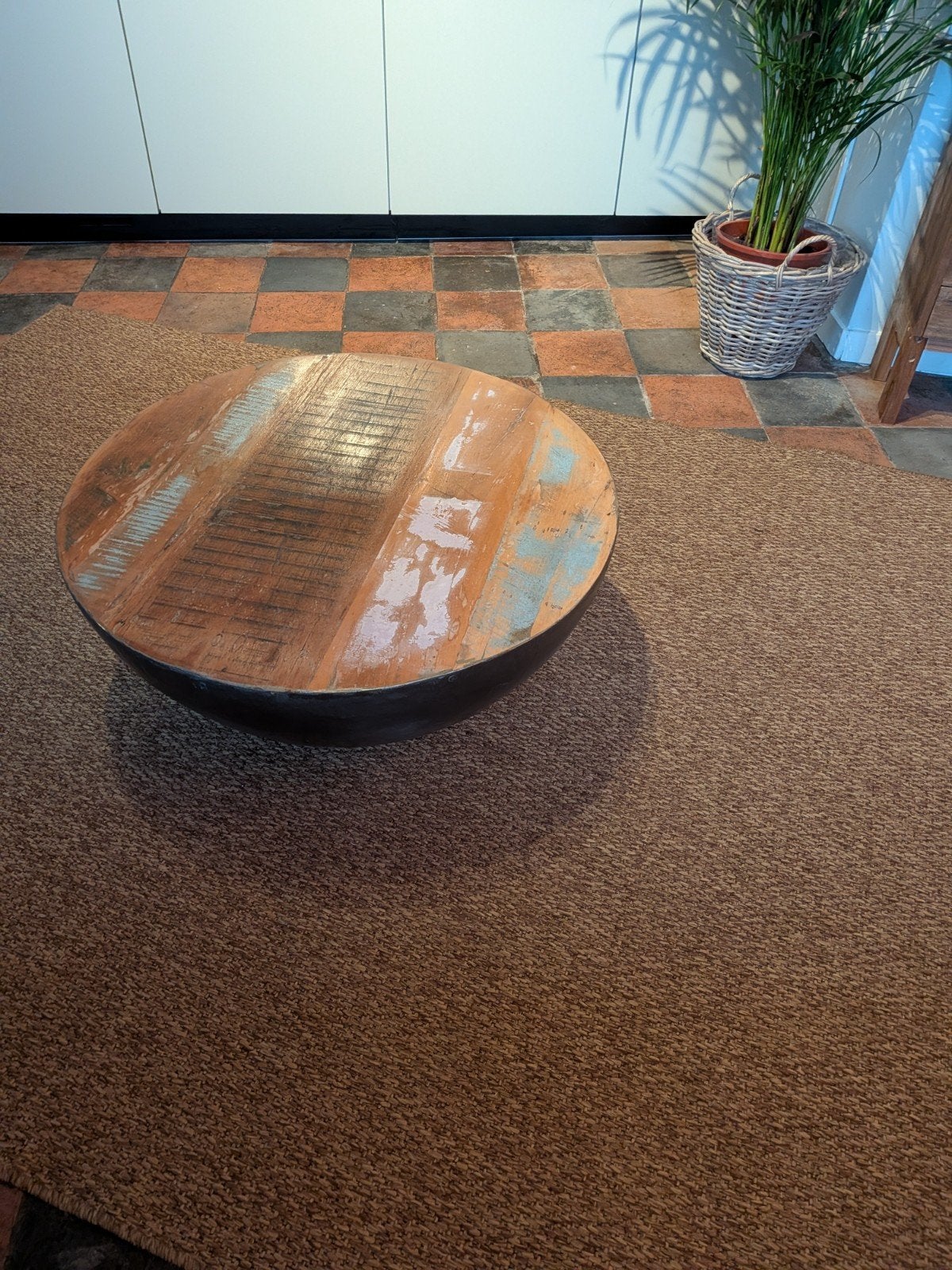 Unieke ronde bijzet/salontafel, Huis en Inrichting, Tafels | Salontafels, 50 tot 100 cm, Rond, 50 tot 100 cm, Minder dan 50 cm