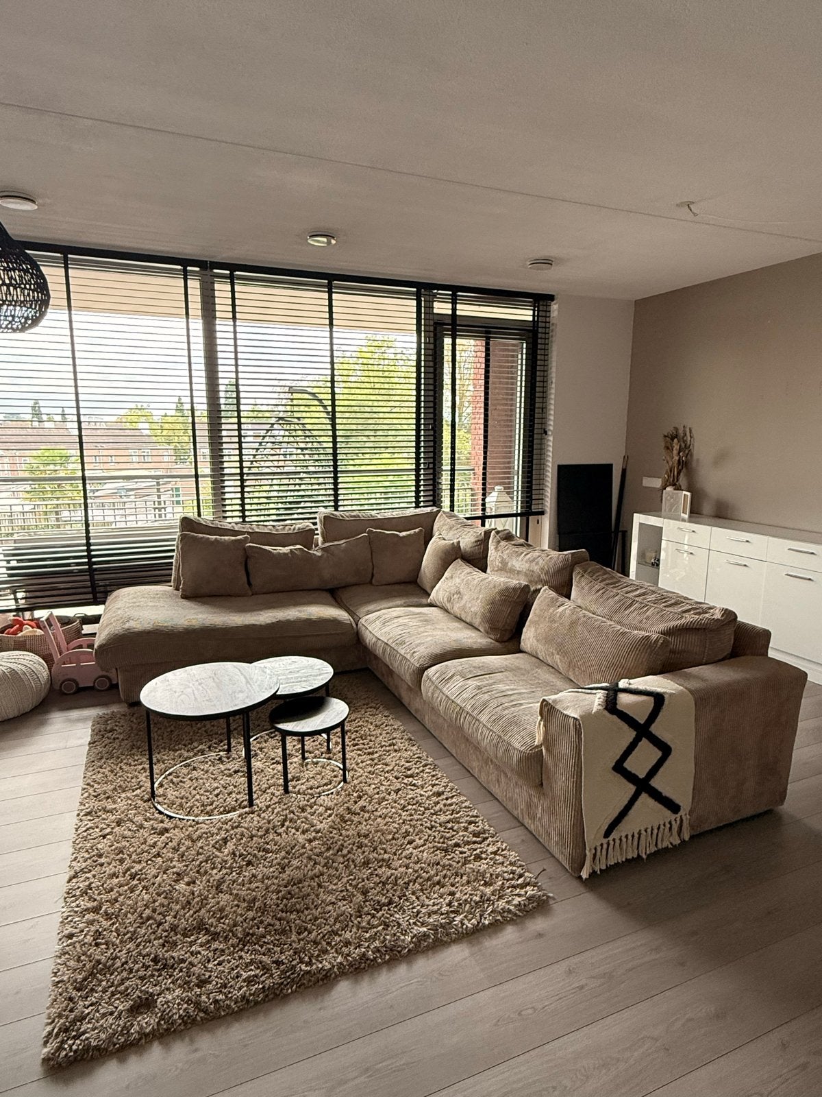 Grote Ribstof Hoekbank / Loungebank – Beige / Taupe Corduroy, Gebruikt, Hoekbank, Ophalen of Verzenden, Stof