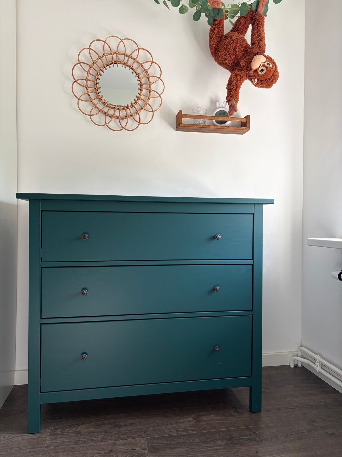 Donkergroene Commode met Marmerlook Lades - IKEA HEMNES, Kinderen en Baby's, Ophalen, 50 tot 70 cm, Zo goed als nieuw, 75 tot 100 cm