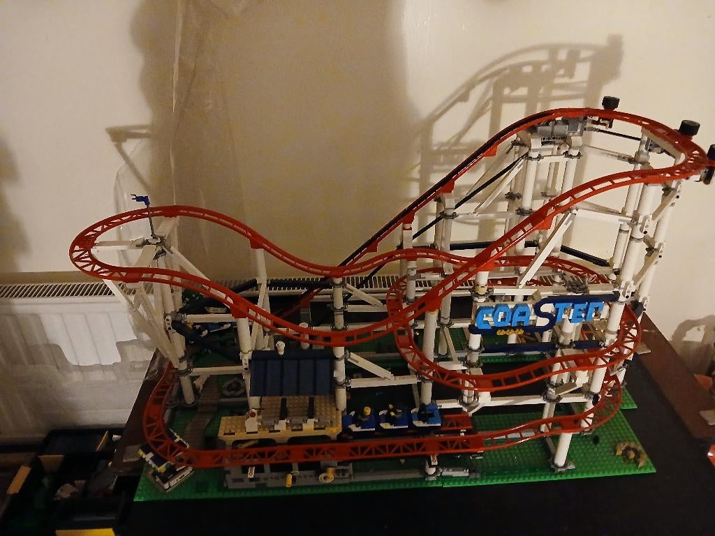 Lego Roller Coaster 10261, Kinderen en Baby's, Speelgoed | Duplo en Lego, Overige thema's, Lego, Ophalen of Verzenden, Zo goed als nieuw