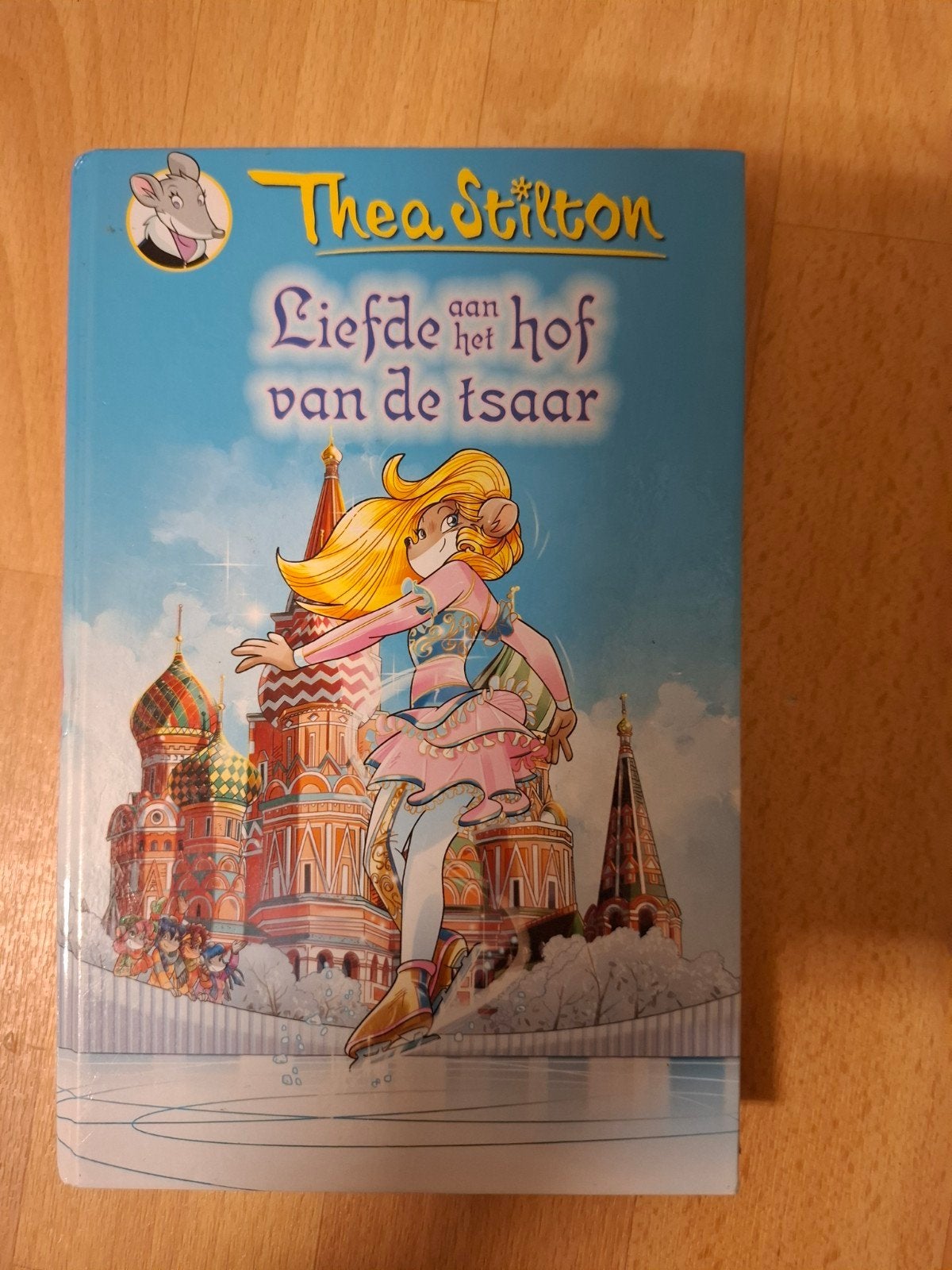 Thea Stilton - Liefde aan het hof van de tsaar (18), Boeken, Thea Stilton, Fictie algemeen, Ophalen of Verzenden, Zo goed als nieuw