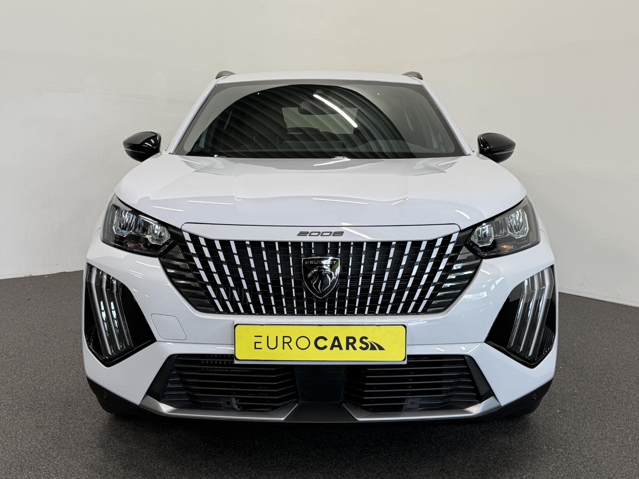 Peugeot 2008 1.2 PureTech 100 Allure Navigatie Apple Carplay, 101 pk, Gebruikt, 1199 cc, Leder en Stof