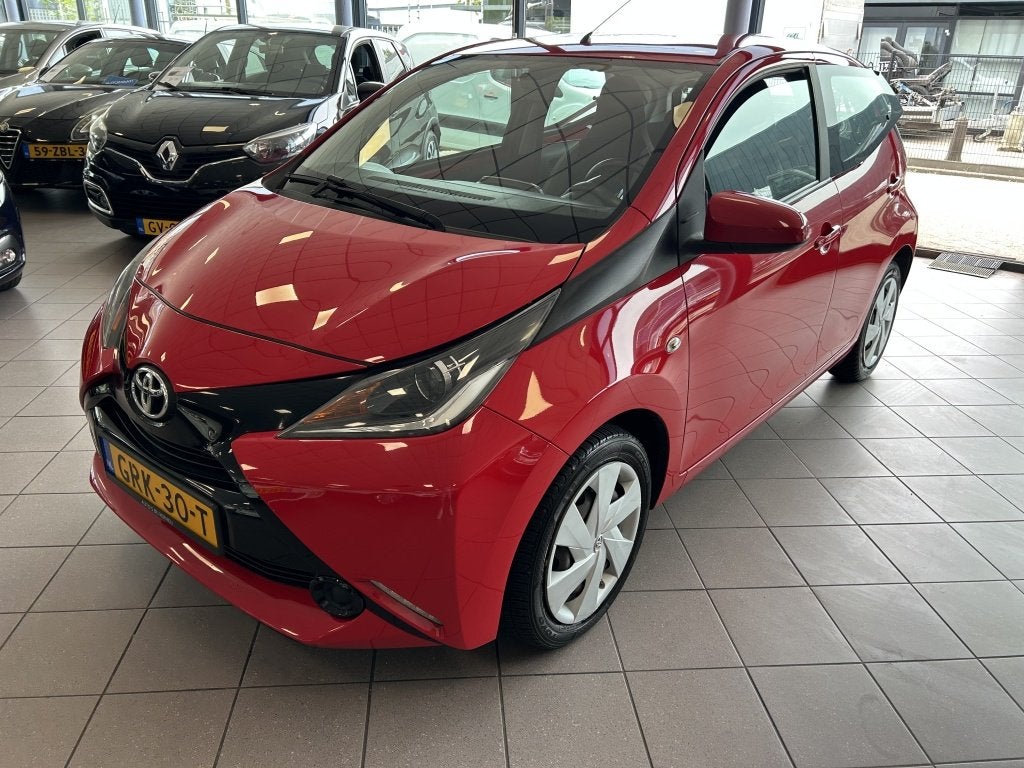 Toyota Aygo 1.0 VVT-i x AIRCO NW APK 75 DKM BJ 2016 !, Voorwielaandrijving, Dealer onderhouden, Gebruikt, Euro 6