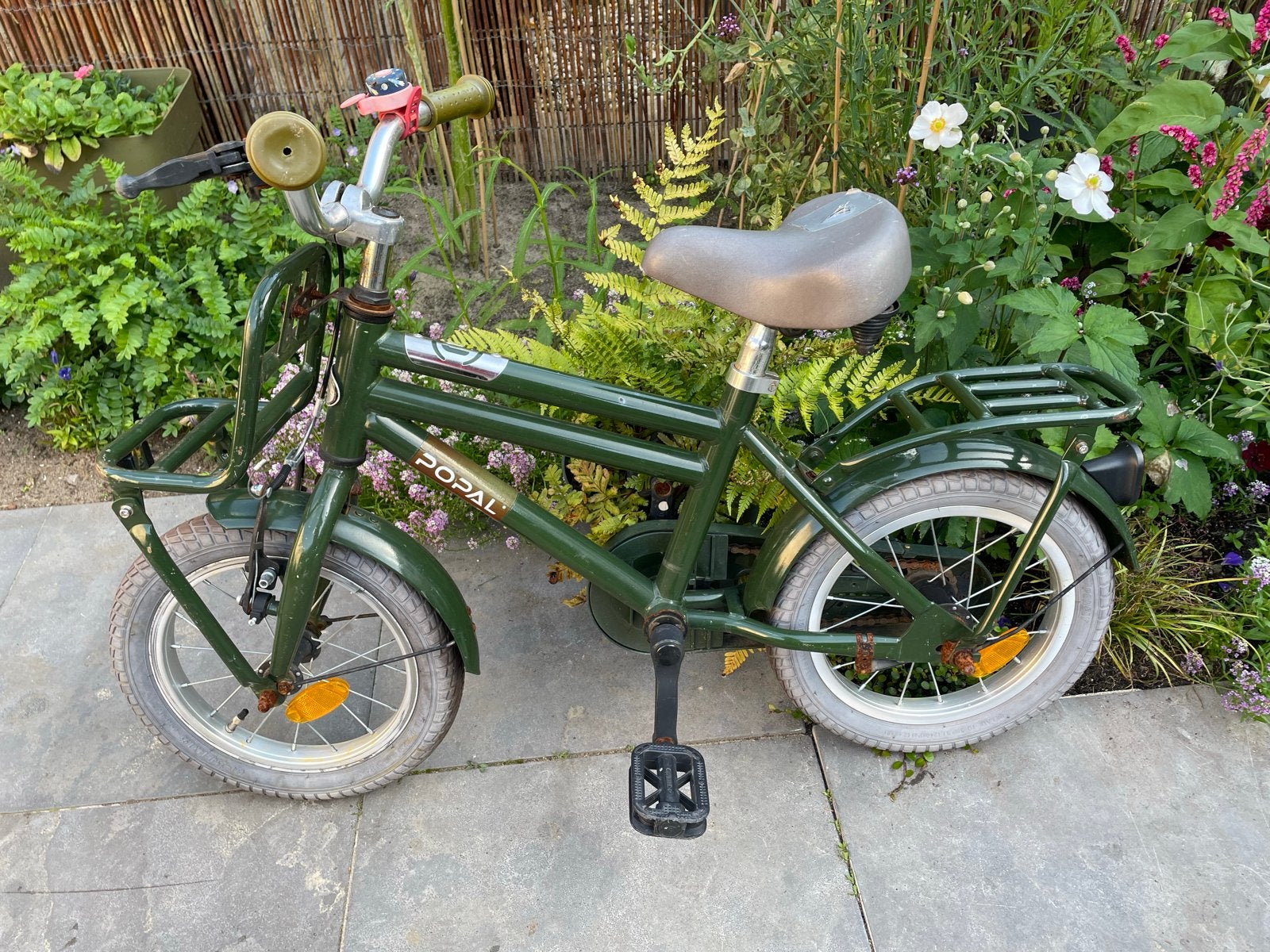 Popal kinderfiets 14 inch met zijwieltjes, Fietsen en Brommers, Ophalen, Terugtraprem, Zijwieltjes, Gebruikt