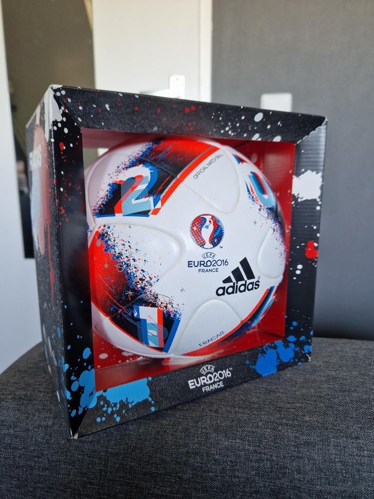 Adidas Fracas OFFICIAL MATCHBALL (EK 2016), Ophalen of Verzenden