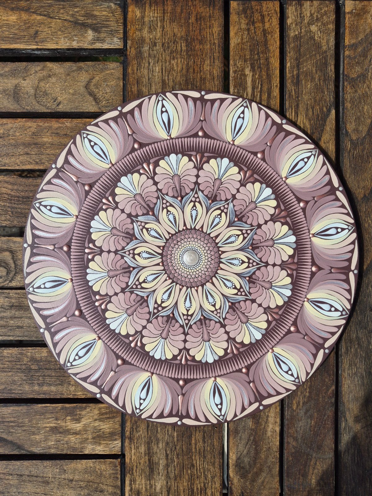 Mandala, Mauve/crème handgemaakt 30 cm., Ophalen of Verzenden, Nieuw, Minder dan 50 cm, Schilderij