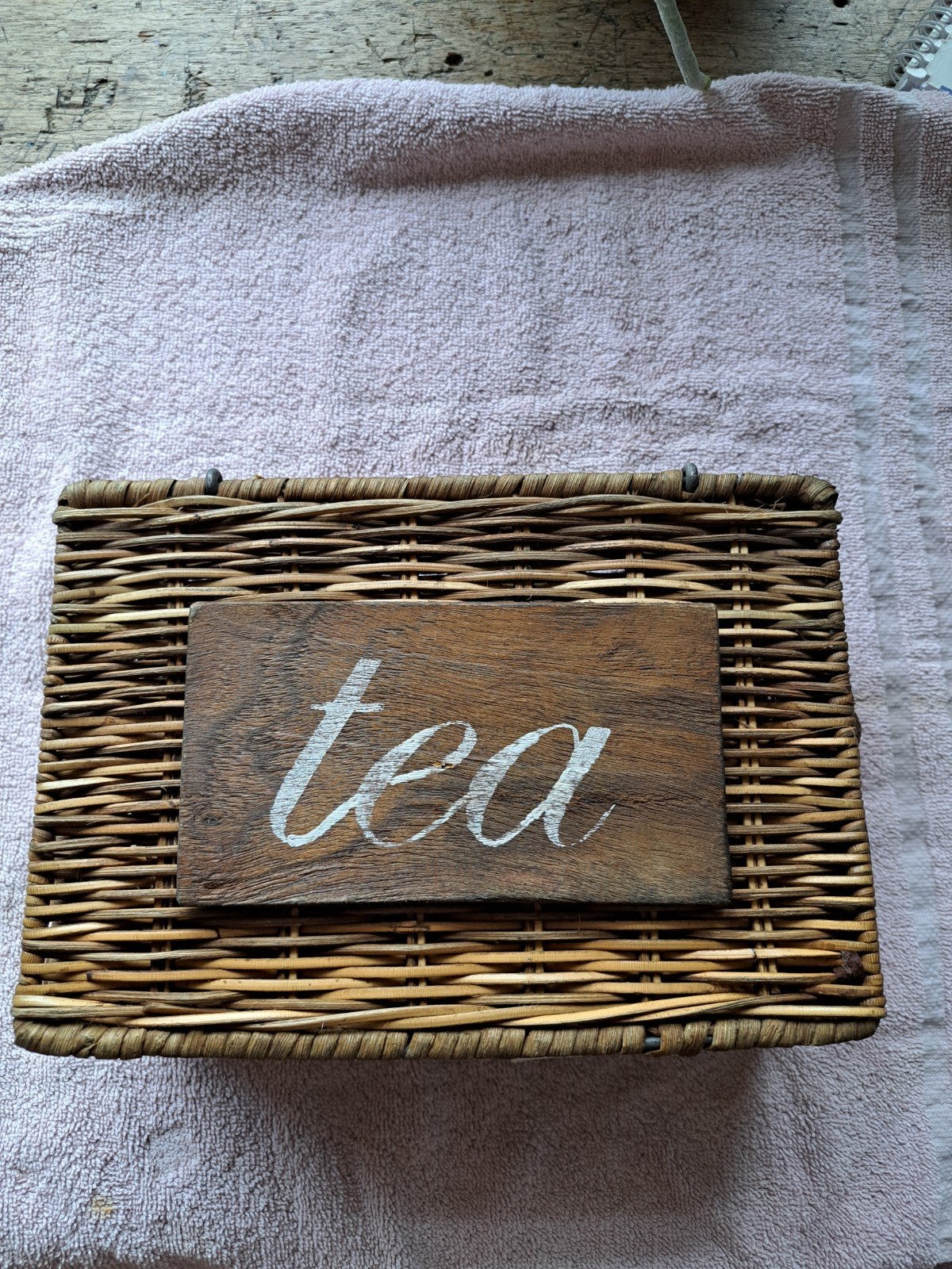 Rotan ( riviera maison) theedoos met 6 vakken - 'Tea' opdruk, Overige materialen, Minder dan 50 cm, Gebruikt, Minder dan 50 cm