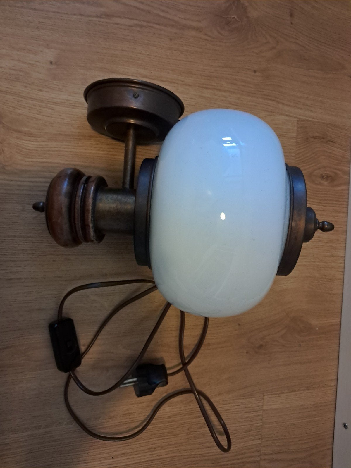 vintage koperen wandlamp lamp tegen muur glas, Ophalen of Verzenden, Zo goed als nieuw, Glas, Met schakelaar