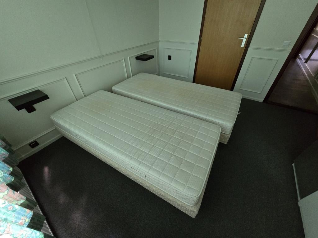 Gratis op te halen hotelbedden, 2 keer 1-persoonsbed, Ophalen, Gebruikt, Tweepersoons, 80 cm