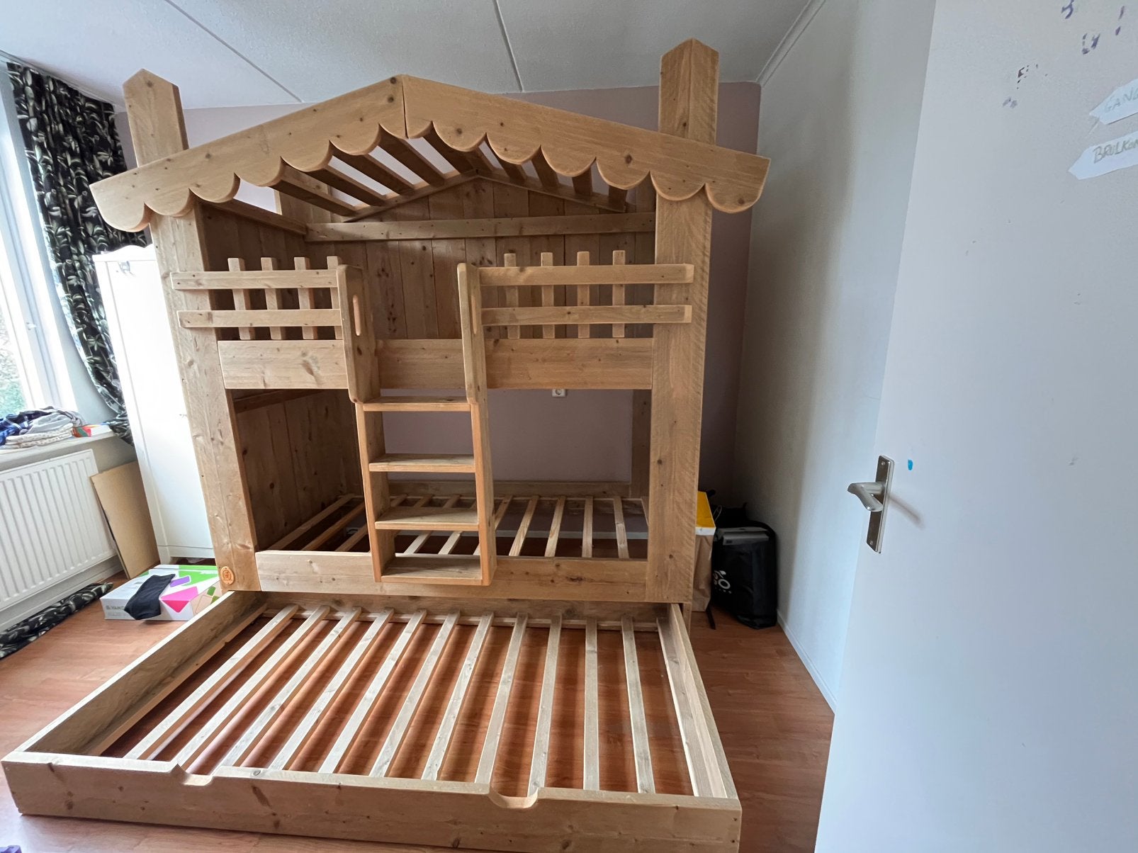 Stapelbed ‘t Hooihuys van Saartje Prum, Ophalen, 85 tot 100 cm, Gebruikt, Hoogslaper of Stapelbed