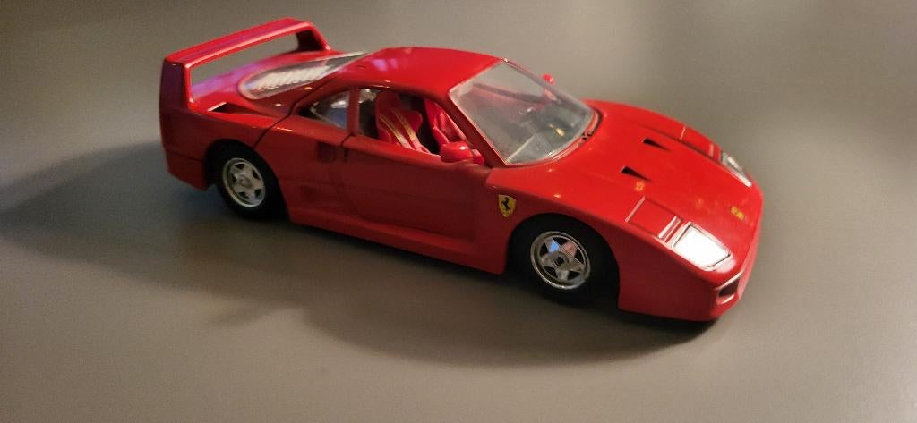 Bburago Ferrari F40 - 1:24, Ophalen of Verzenden, Zo goed als nieuw, Auto, Bburago