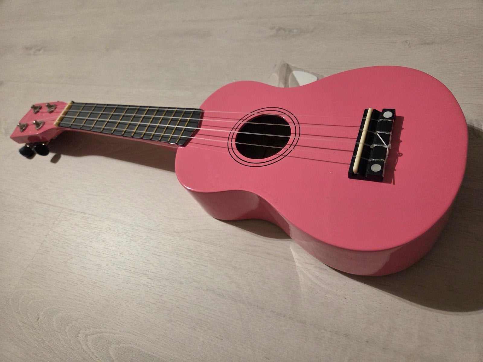 Roze Martin Smith ukulele met hoes en plectrum 2x, Muziek en Instrumenten, Ophalen of Verzenden, Zo goed als nieuw, Overige typen