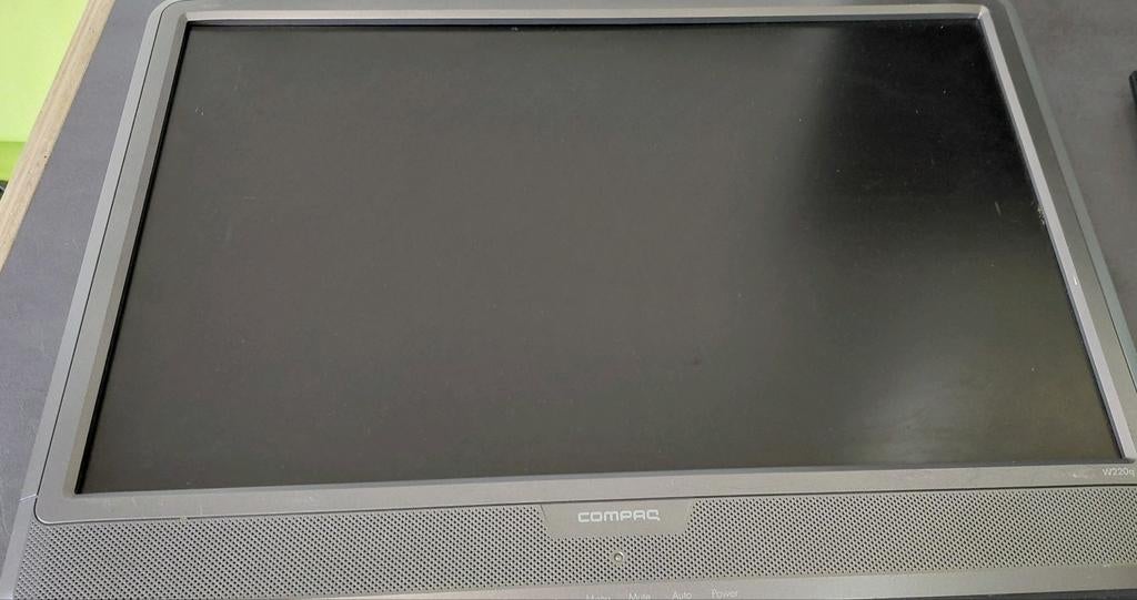 Compaq W220q Monitor - 22 inch LCD Scherm, Gebruikt, Kantelbaar, Compaq, Full HD