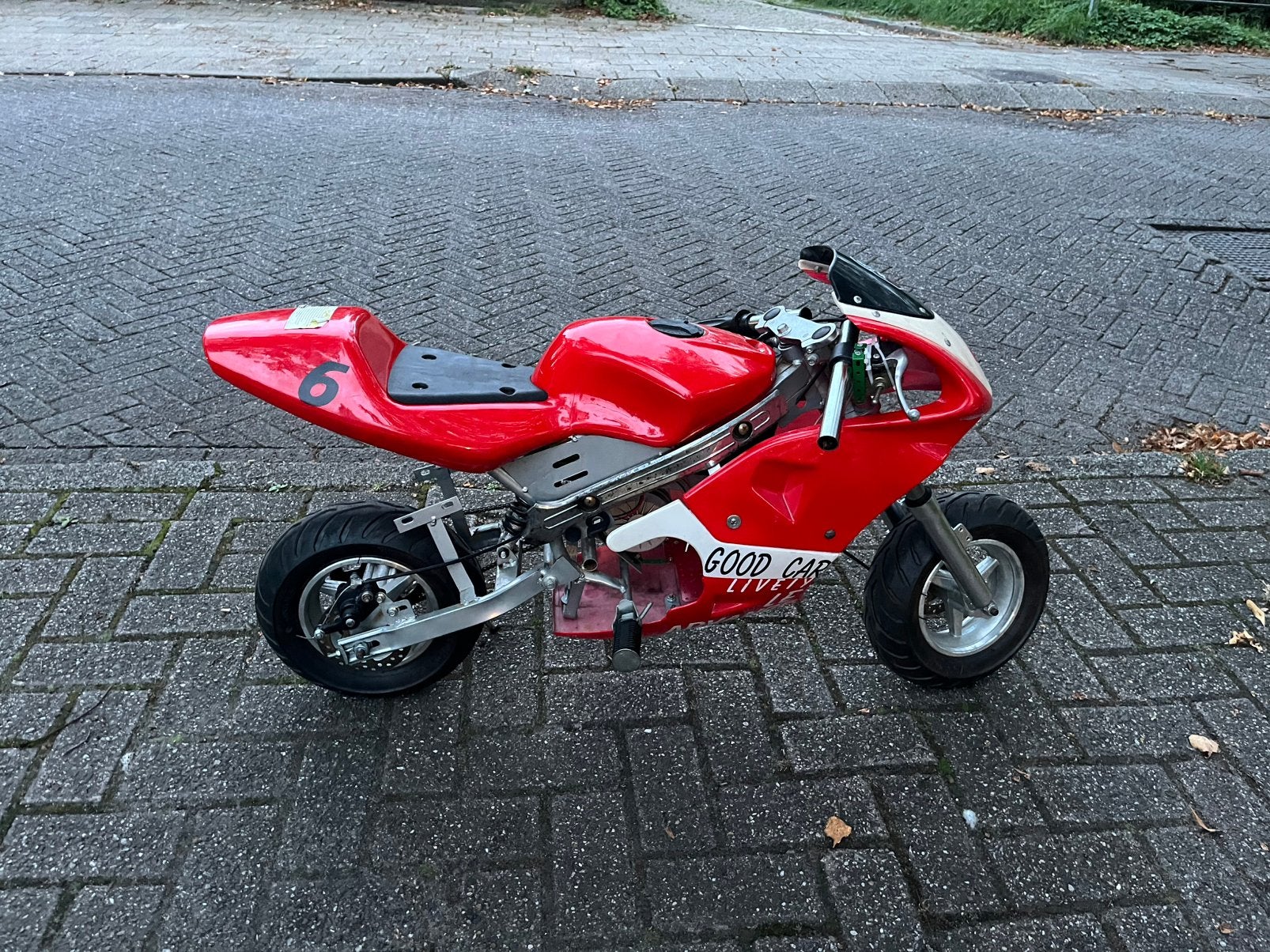 Mooi elektrische minibike, Fietsen en Brommers, Ophalen, Gebruikt, Schijfrem, Pitbike