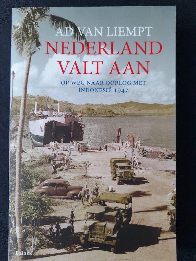 Nederland Valt Aan - Ad van Liempt (Nieuwstaat), Boeken, 20e eeuw of later, Ad van Liempt, Nieuw, Ophalen of Verzenden