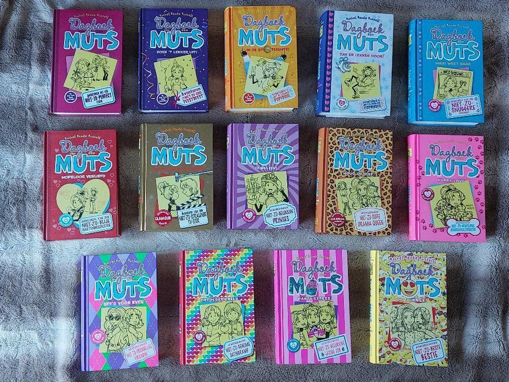 Dagboek van een Muts complete collectie van deel 1t/m 14, Rachel Renée Russell, Ophalen of Verzenden, Zo goed als nieuw, Fictie