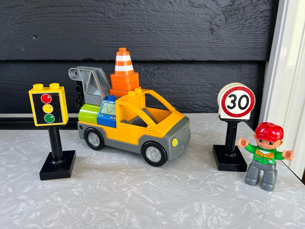 Sleepwagen met pionnen en verkeersborden, Ophalen of Verzenden, Gebruikt, Overige merken