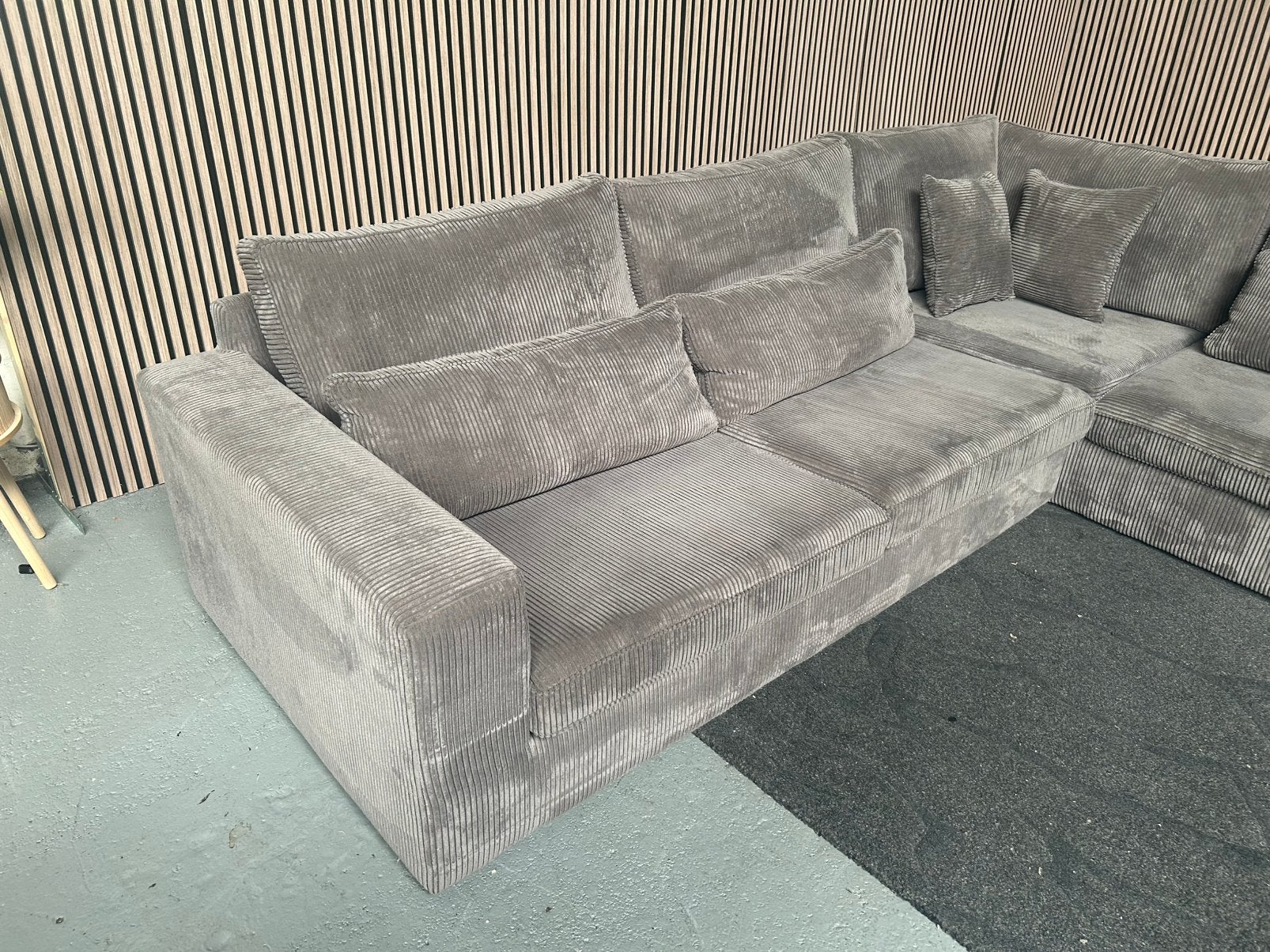 GRATIS LEVERING RIBSTOF HOEKBANK 320X250 GEREINIGD, Ribstof, Hoekbank, 300 cm of meer, Ophalen of Verzenden