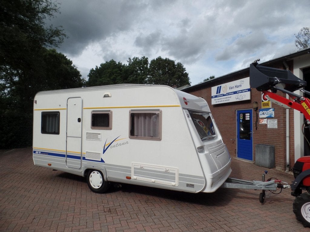 Bürstner 435 TS Ventana Avantgarde Rond zit/ Vast b, Caravans en Kamperen, Caravans, Rondzit, Bedrijf, 750 - 1000 kg, Bürstner