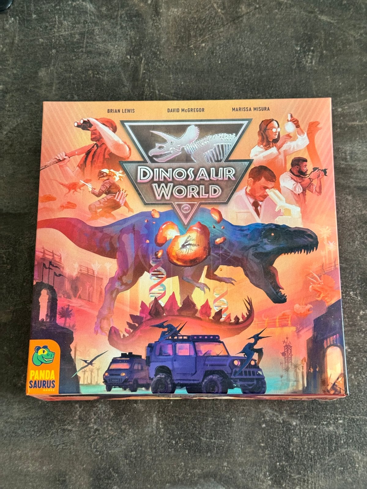 Dinosaur World Bordspel, Drie of vier spelers, Ophalen of Verzenden, Zo goed als nieuw