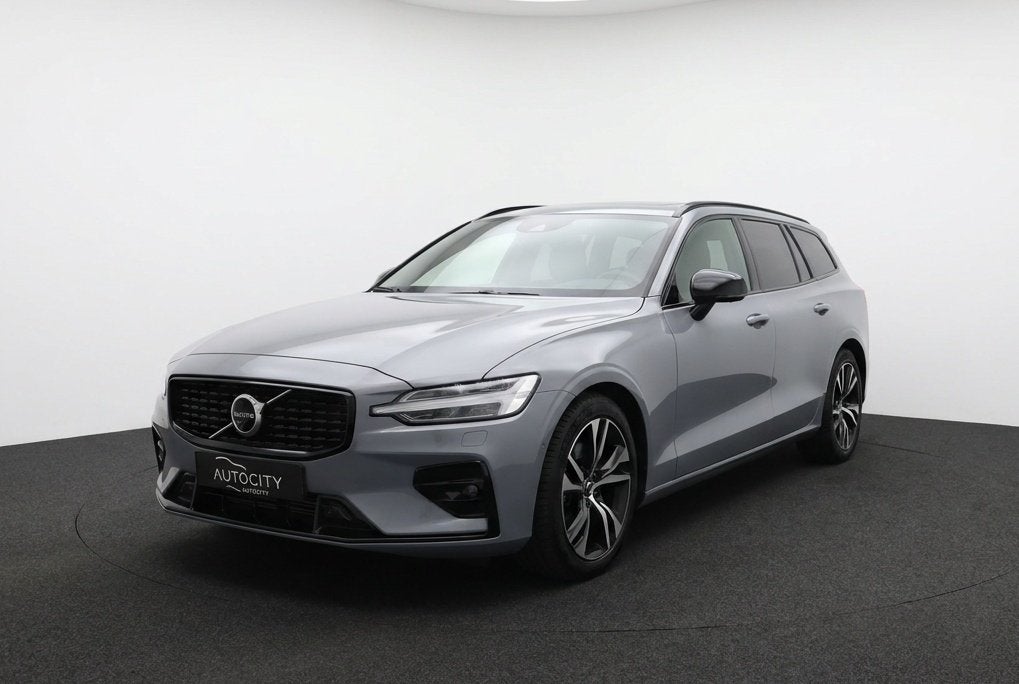 Volvo V60 B4 MHEV Ultimate Dark 197PK Pano l Harman l Leder, Auto's, Automaat, 1734 kg, Euro 6, 4 cilinders