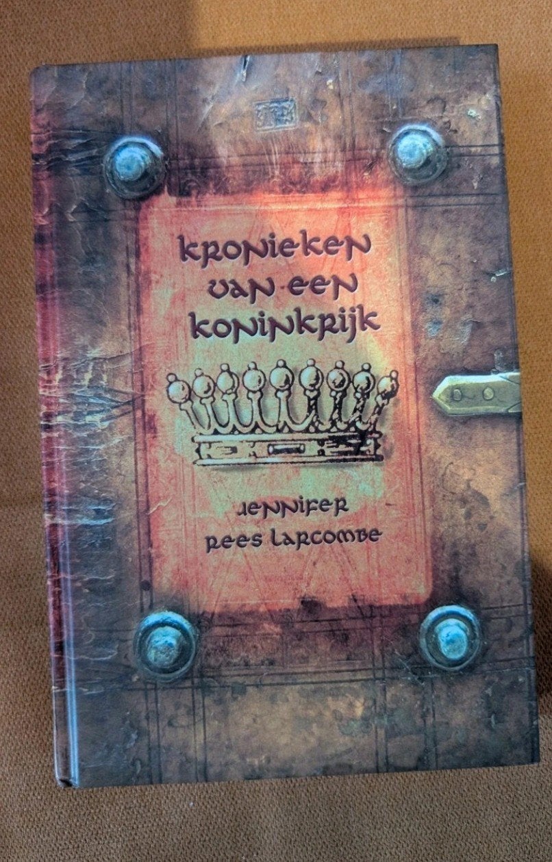 Kronieken van een Koninkrijk - Jennifer Rees Larcombe, Boeken, Ophalen of Verzenden, Zo goed als nieuw, Jennifer Rees Larcombe